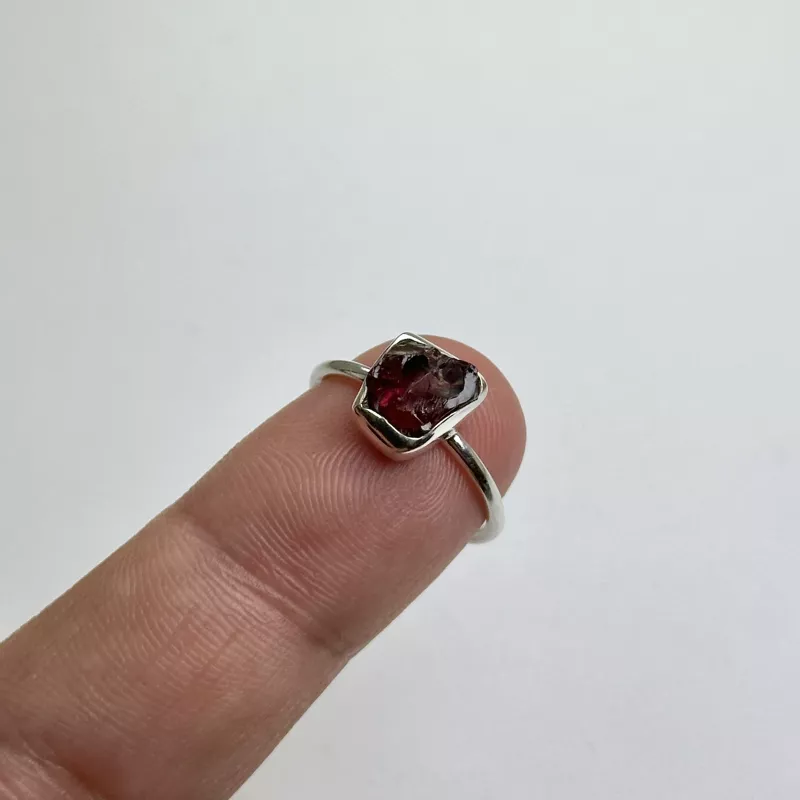 Lal(Garnet ) Taşından Gümüş Yüzük