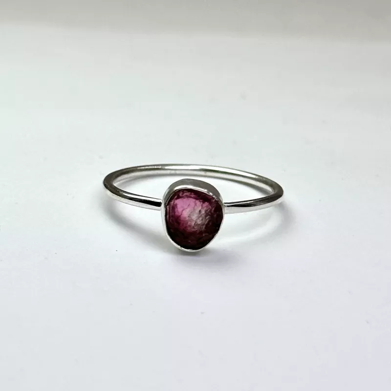 Pembe Turmalinden Gümüş Yüzük