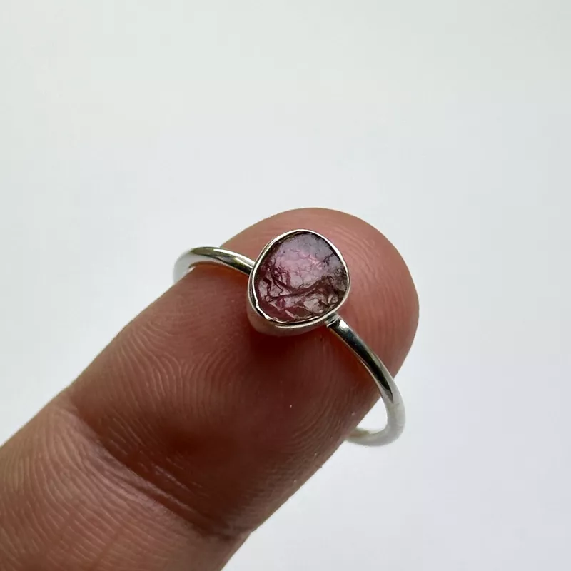 Pembe Turmalinden Gümüş Yüzük