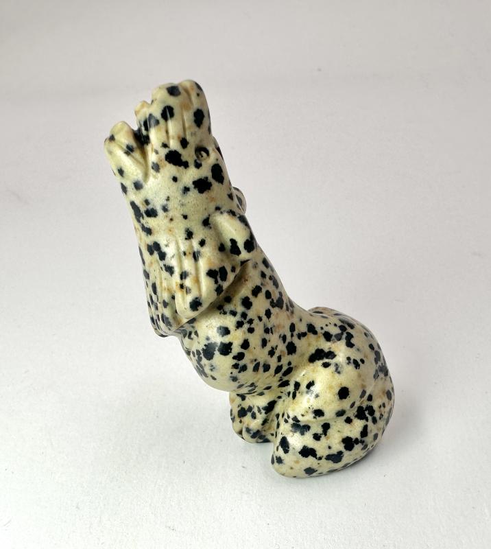 Dalmaçyalı jasper taşından KURT model obje