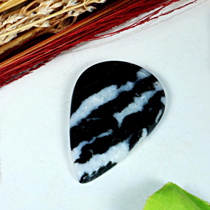 Zebra Desen Jasper Taşından Kaboşon