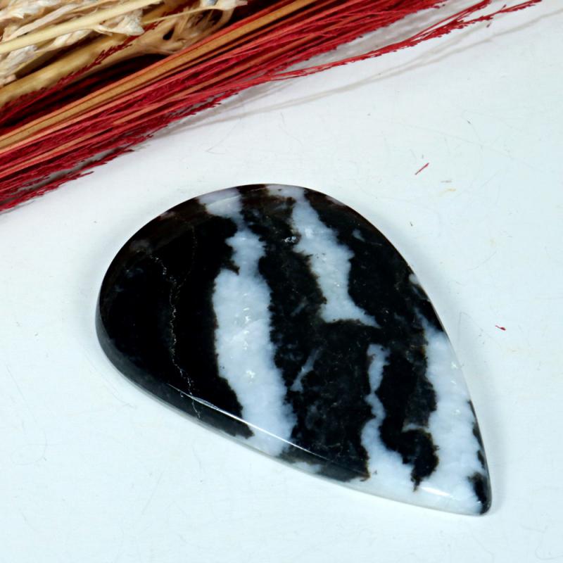 Zebra Desen Jasper Taşından Kaboşon