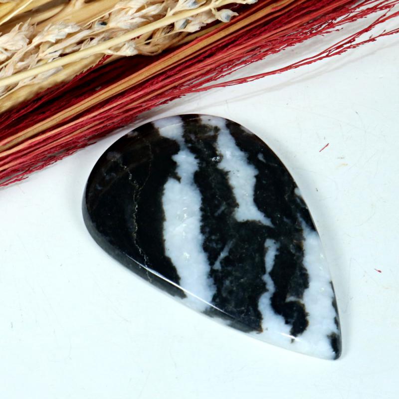Zebra Desen Jasper Taşından Kaboşon