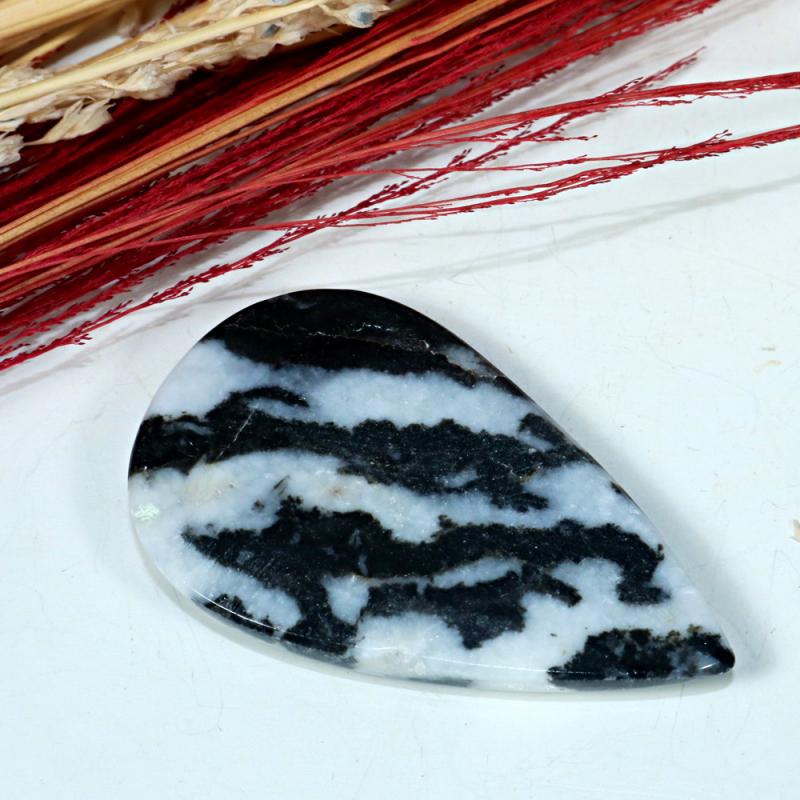 Zebra Desen Jasper Taşından Kaboşon