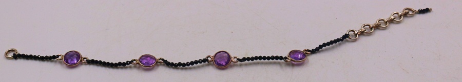 Spinel ve ametist taşlarından bileklik