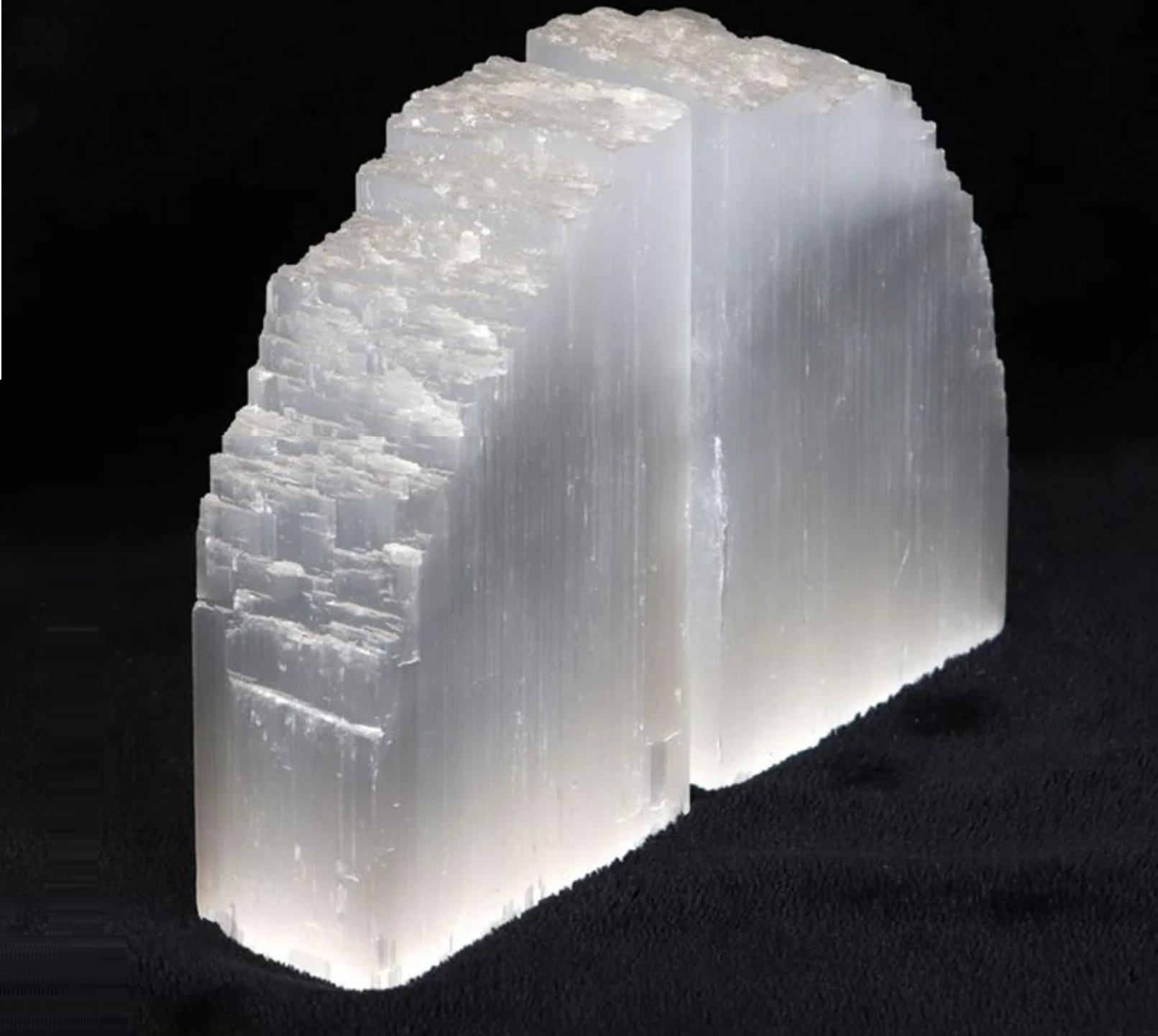 Selenit Taşından Kitap Desteği