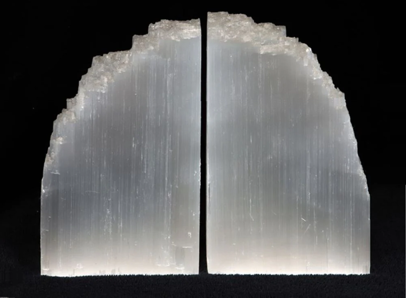 Selenit Taşından Kitap Desteği