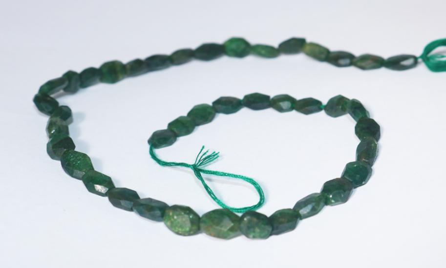 Doğal renkli, aventurin dizi