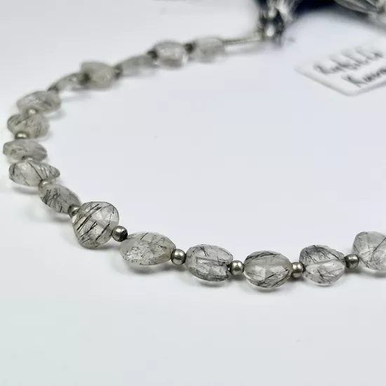 İçindeki doğal efektler tamamen orijinaldir.