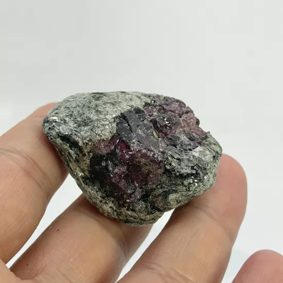 Doğadan çıktığı formdadır.