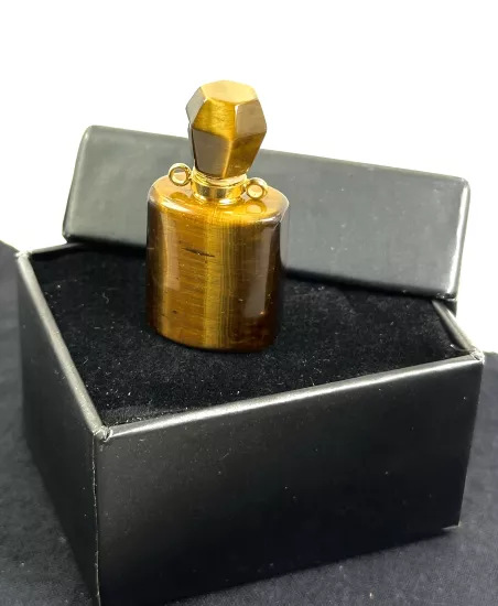 Kolye ucu olarak kullanıma uygundur.